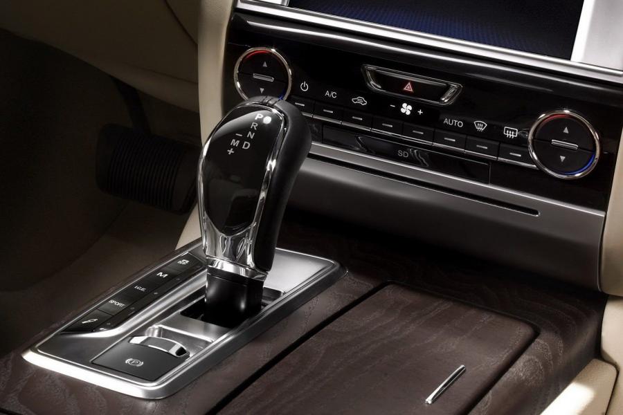  Maserati Quattroporte 2012 года  (фото 64 из 126)